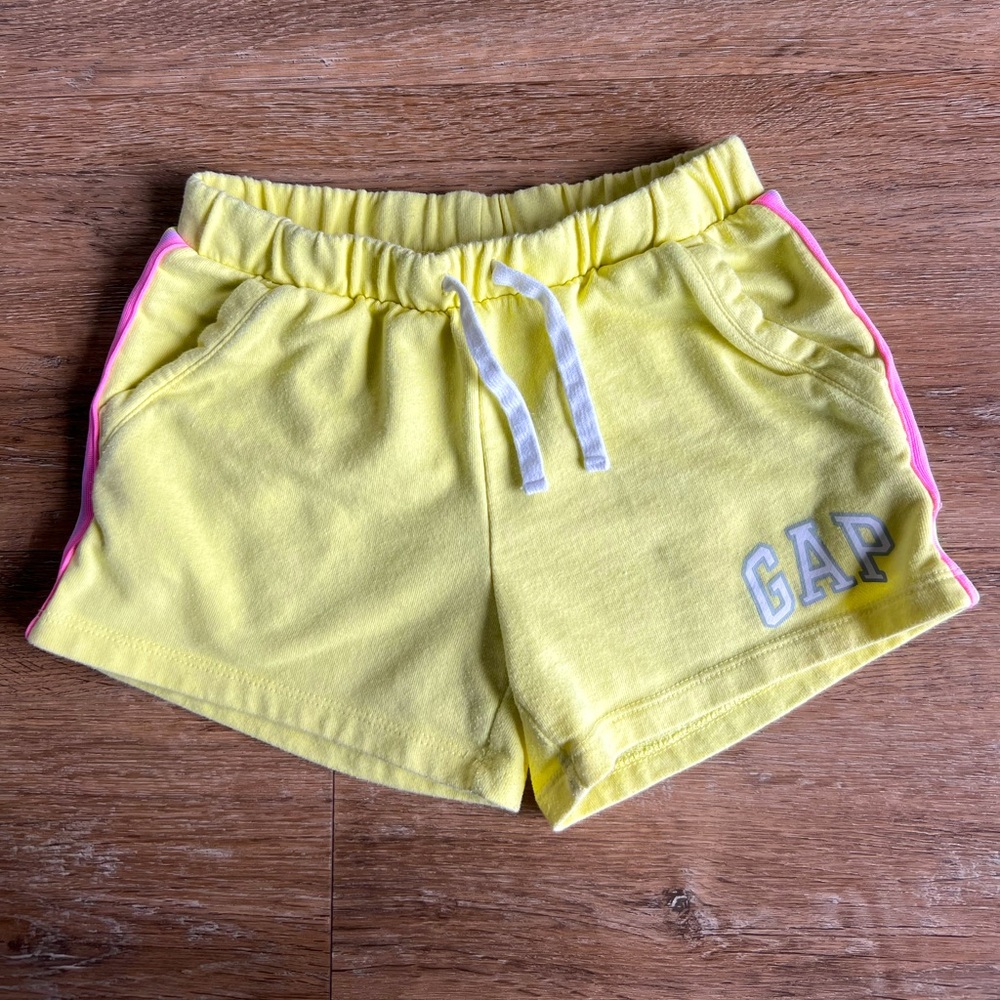 Gap - shorts - size 10